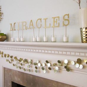 How to Make a DIY Garland with Gold Gelt