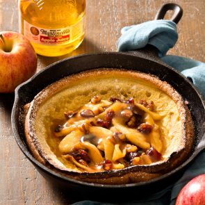 Golden Apple Dutch Baby Pancake