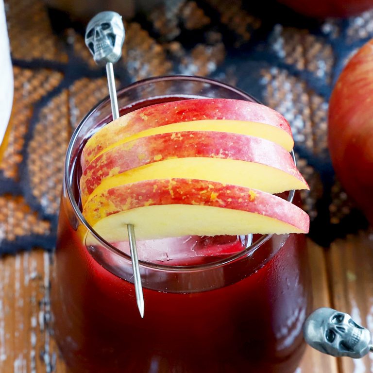 Sparkling Apple Cranberry Mimosa Mocktail - Martinelli's