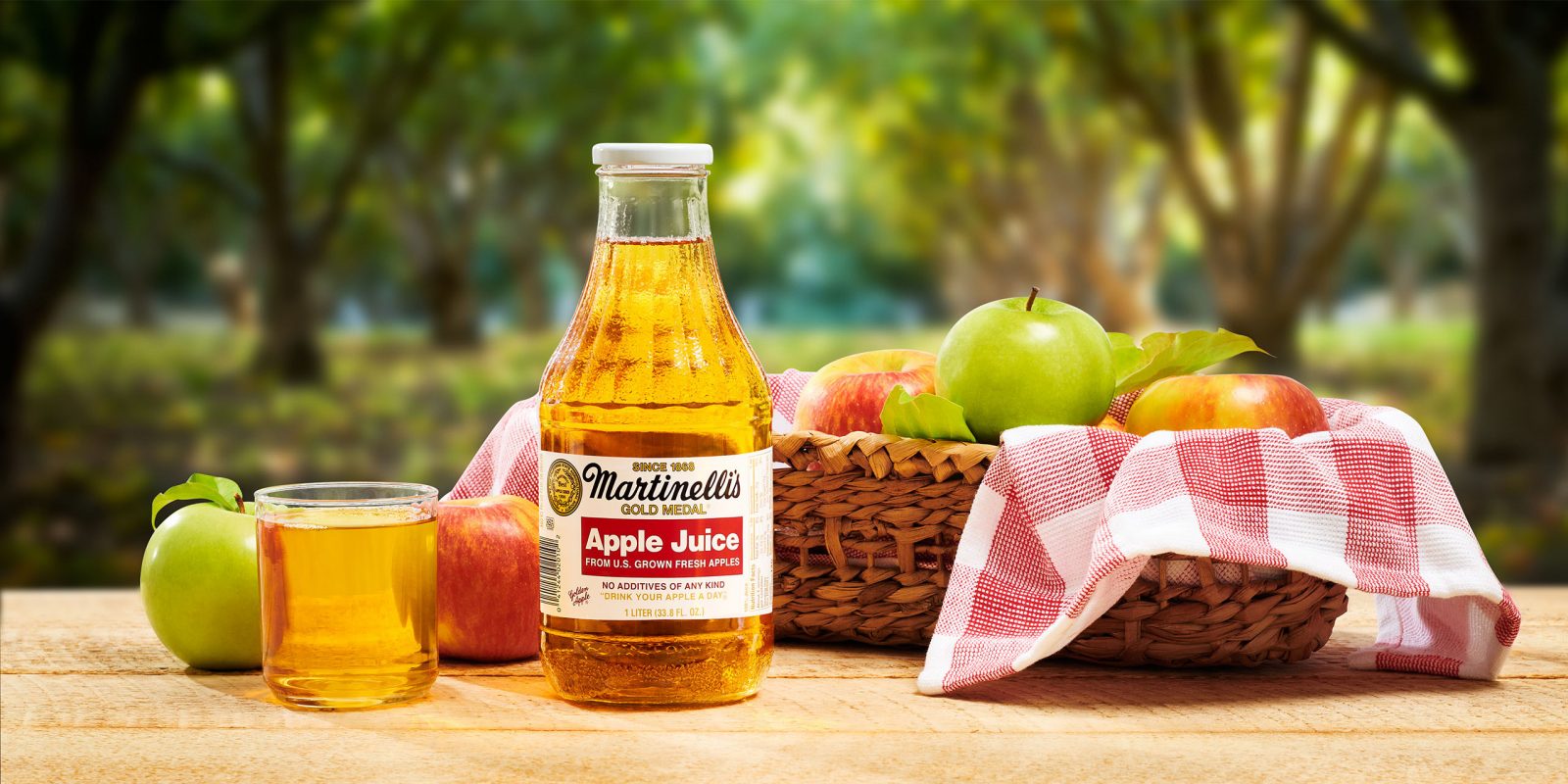 apple-juice-33-8-fl-oz-martinelli-s